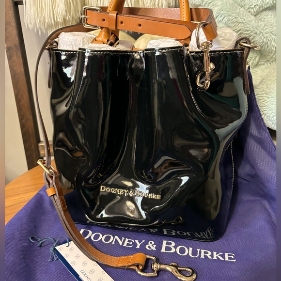 Dooney & Bourke Small Barlow Bag - Picture 3 of 9